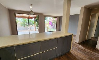 Casa en Arriendo en CUIDAD DE LOS VALLES