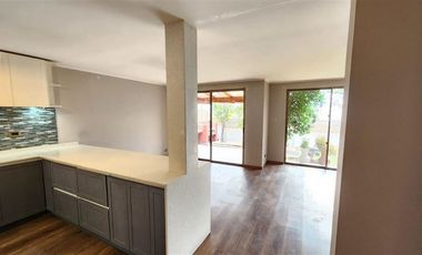 Casa en Arriendo en CUIDAD DE LOS VALLES