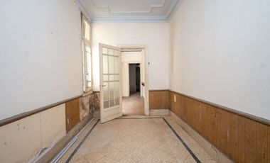 Planta baja  de 4 dormitorios en el centro