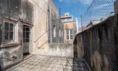 Planta baja  de 4 dormitorios en el centro