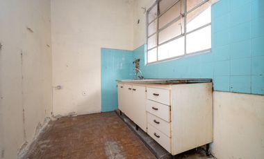 Planta baja  de 4 dormitorios en el centro