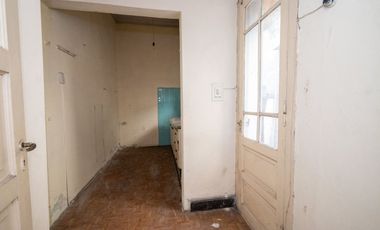 Planta baja  de 4 dormitorios en el centro