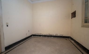 Planta baja  de 4 dormitorios en el centro