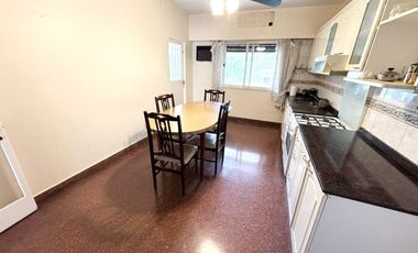 CASA 4 AMBIENTES VENTA OLIVOS A RECICLAR