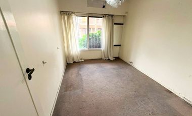 CASA 4 AMBIENTES VENTA OLIVOS A RECICLAR