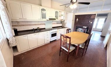 CASA 4 AMBIENTES VENTA OLIVOS A RECICLAR