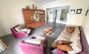CASA 4 AMBIENTES VENTA OLIVOS A RECICLAR