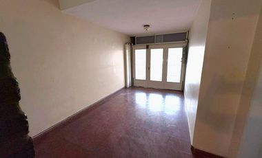 CASA 4 AMBIENTES VENTA OLIVOS A RECICLAR
