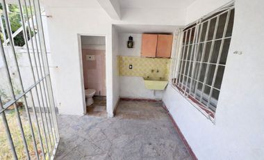 CASA 4 AMBIENTES VENTA OLIVOS A RECICLAR