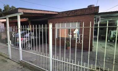 CASA 4 ambientes EN VENTA en BOSQUES