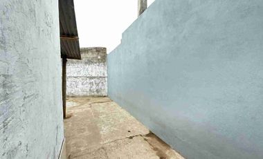 CASA EN VENTA BERAZATEGUI 2 dormitorios con patio