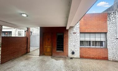 VENTA CASA 4 AMB COCHERA DOBLE  FLORENCIO VARELA