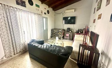 VENTA CASA 4 AMB COCHERA DOBLE  FLORENCIO VARELA