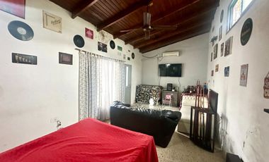 VENTA CASA 4 AMB COCHERA DOBLE  FLORENCIO VARELA