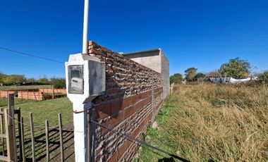 Monoambiente a terminar, gran terreno, Santo Tomé