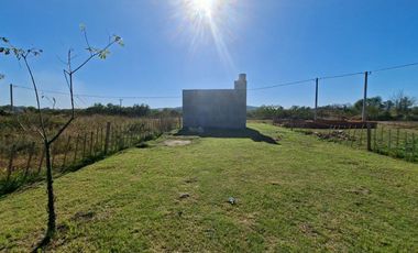 Monoambiente a terminar, gran terreno, Santo Tomé