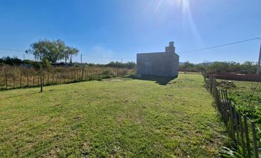 Monoambiente a terminar, gran terreno, Santo Tomé