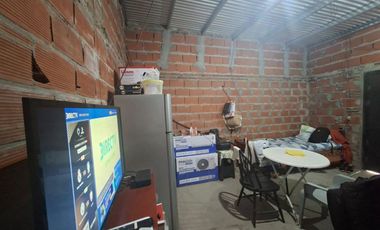 Monoambiente a terminar, gran terreno, Santo Tomé