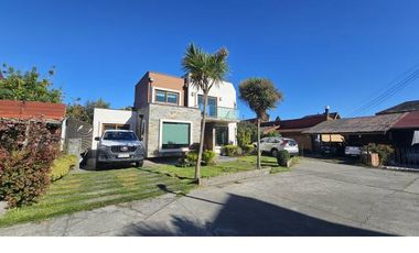 Venta Casa en San Pedro de la Paz Huertos Familiares 5 dormitorios 4 baños