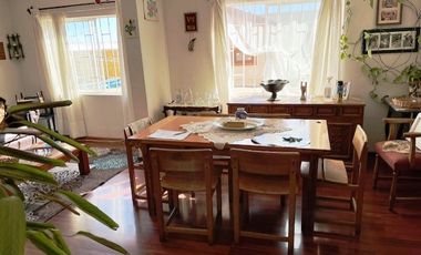 Casa 165 m2 Construidos, 6 Habitaciones, Cerro Placeres, Val