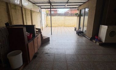 Casa en venta c/ estacionamiento en San Pedro de la Paz