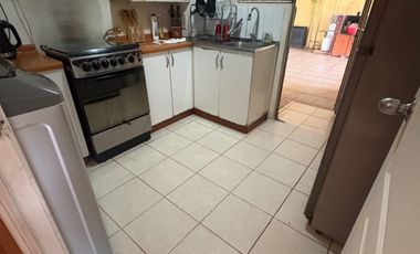 Casa en venta c/ estacionamiento en San Pedro de la Paz