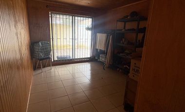 Casa en venta c/ estacionamiento en San Pedro de la Paz