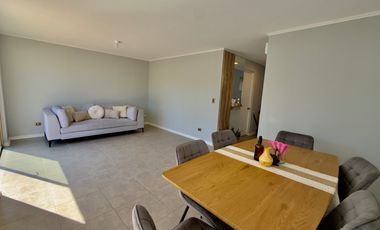 Casa de 3 dormitorios en arriendo en condominio en Chicureo
