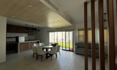 Estrena Casa Con Recámara en Planta Baja en Villas del Renacimiento