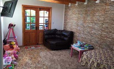 VENTA DE CASA DE UN PISO EN EL MEJOR SECTOR DE CHILLÁN