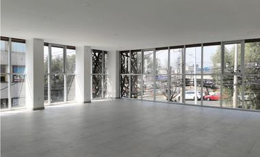 ESTRENA NUEVAS OFICINAS EN SATELITE ATRAS DE SUBURBIA