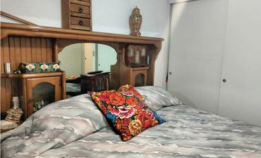 CÓMODA Y AMPLIA CASITA DE DOS NIVELES