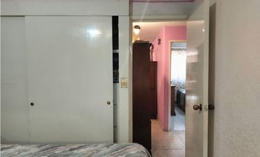 CÓMODA Y AMPLIA CASITA DE DOS NIVELES