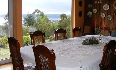 Amplia casa con gran vista al mar en Puerto Montt