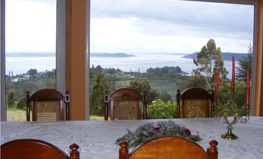 Amplia casa con gran vista al mar en Puerto Montt