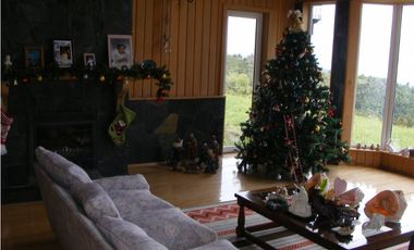 Amplia casa con gran vista al mar en Puerto Montt