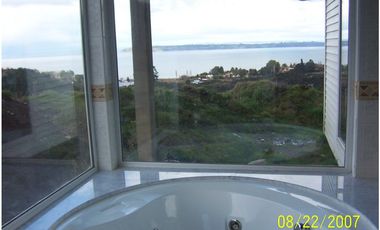 Amplia casa con gran vista al mar en Puerto Montt