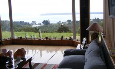 Amplia casa con gran vista al mar en Puerto Montt