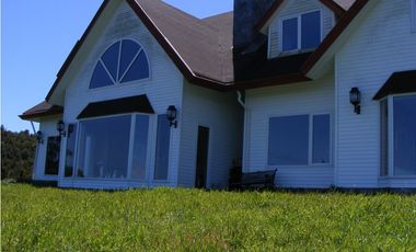 Amplia casa con gran vista al mar en Puerto Montt