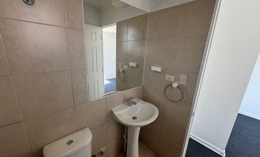 ARRIENDO HERMOSA  CASA EN ALTOS DE QUILICURA DE 3 PISOS