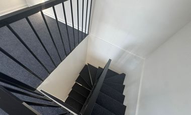 ARRIENDO HERMOSA  CASA EN ALTOS DE QUILICURA DE 3 PISOS