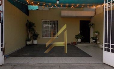 CASA  UNA SOLA PLANTA EN SANTA CRUZ DEL VALLE