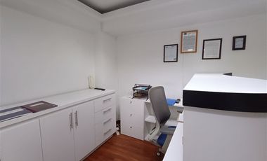Oficina en Arriendo en Monjitas con Mosqueto