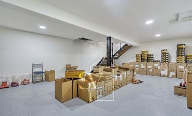 Local Comercial en Arriendo en Entre Av. Irarrázaval y Av. Matta