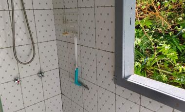 HERMOSA CASA EN NIEBLA CON VISTA