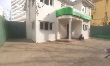 RESTAURANTE / ENTRE SN MARTÍN Y LIBERTAD / 6 ESTACIONAMIENTO