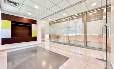 Oficina en Arriendo en Av. Santa María - Av. El Cerro