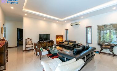 Luxury 4-Bedroom Pool Villa in Hua Hin at Palm Villas
