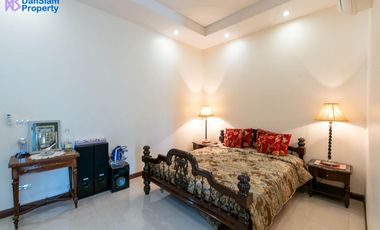 Luxury 4-Bedroom Pool Villa in Hua Hin at Palm Villas