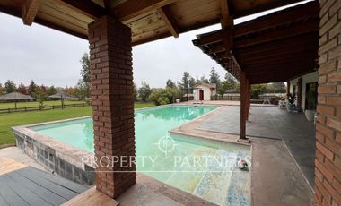 Gran casa en exclusivo condominio cerca de Curicó